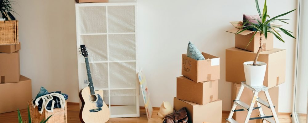 Living room in a house on moving day.